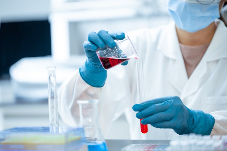 Medicament anticancer promițător din Ungaria: o tumoare agresivă de sân, eliminată de la prima doză