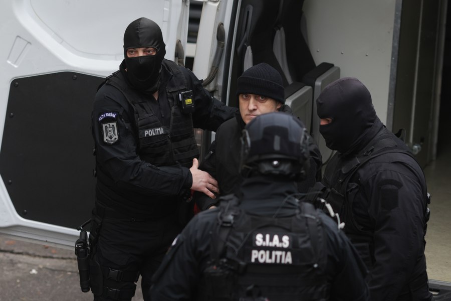 Mercenarul Horaţiu Potra, fiul şi nepotul său rămân în arest încă 30 de zile