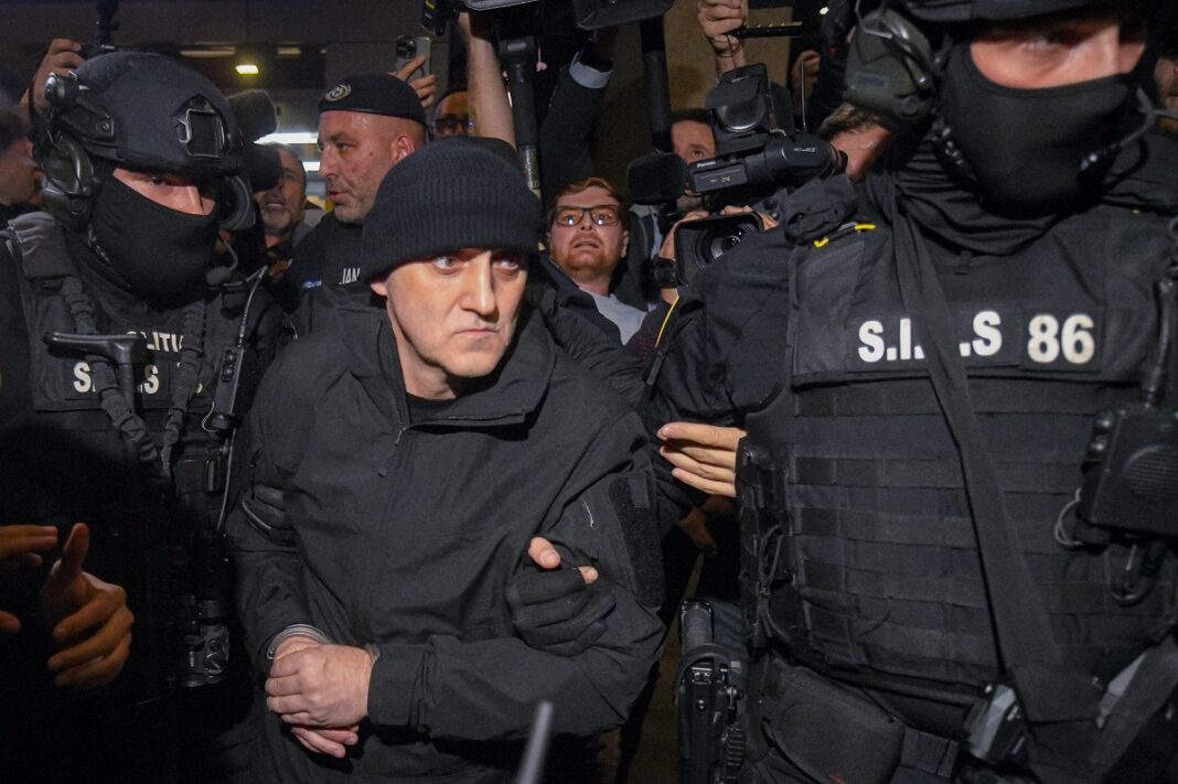 Mercenarul Horațiu Potra rămâne în arest preventiv / Fiul și nepotul acestuia au fost plasați în arest la domiciliu, a stabilit Înalta Curte