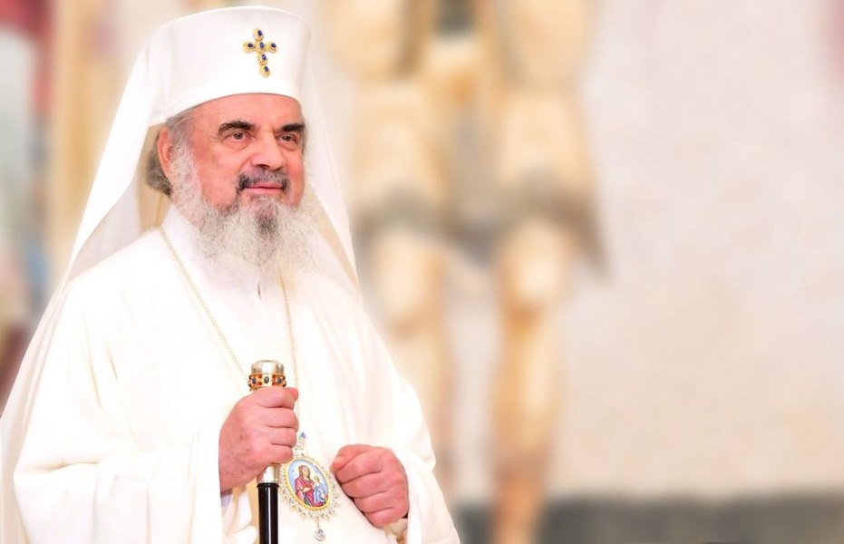 Mesajul Patriarhului Daniel în Ajunul Bobotezei: „Înnoim botezul nostru prin gustarea apei sfinţite a Aghesmei Mari”