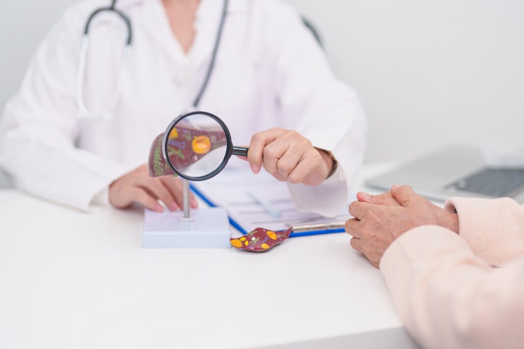 NEWS.ro: Alexandru Rogobete îşi doreşte introducerea conceptului de stagiatură, întrucât doar 35-40% dintre absolvenţii de Medicină intră la Rezidenţiat: Va fi o nouă categorie de medic generalist cu competenţă în ceva nişat