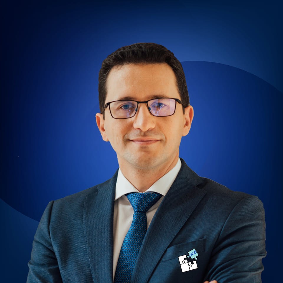 NEWS.ro: Alin Ene, după participarea la Comitetul pentru analiza şi revizuirea legislaţiei din domeniul justiţiei: Un comitet fără competenţe clare discută lucruri care nu îi aparţin / Multă ambiguitate şi zero claritate / Reformele nu se fac pe genunchi