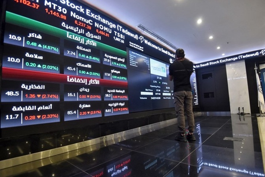 NEWS.ro: Arabia Saudită deschide piaţa financiară tuturor investitorilor străini, începând din februarie