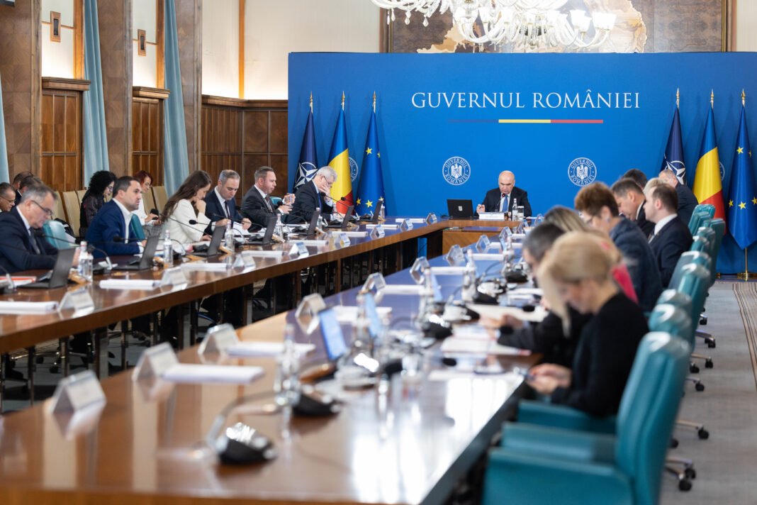NEWS.ro: Barometrul vizibilităţii miniştrilor - Ministrul Mediului Diana Buzoianu urcă de pe locul 7 pe locul 2, iar ministrul Justiţiei Radu Marinescu urcă de pe locul 10 pe 6 în decembrie/ Opt membri ai Guvernului au sub 1.000 de menţiuni în presa scrisă şi onli