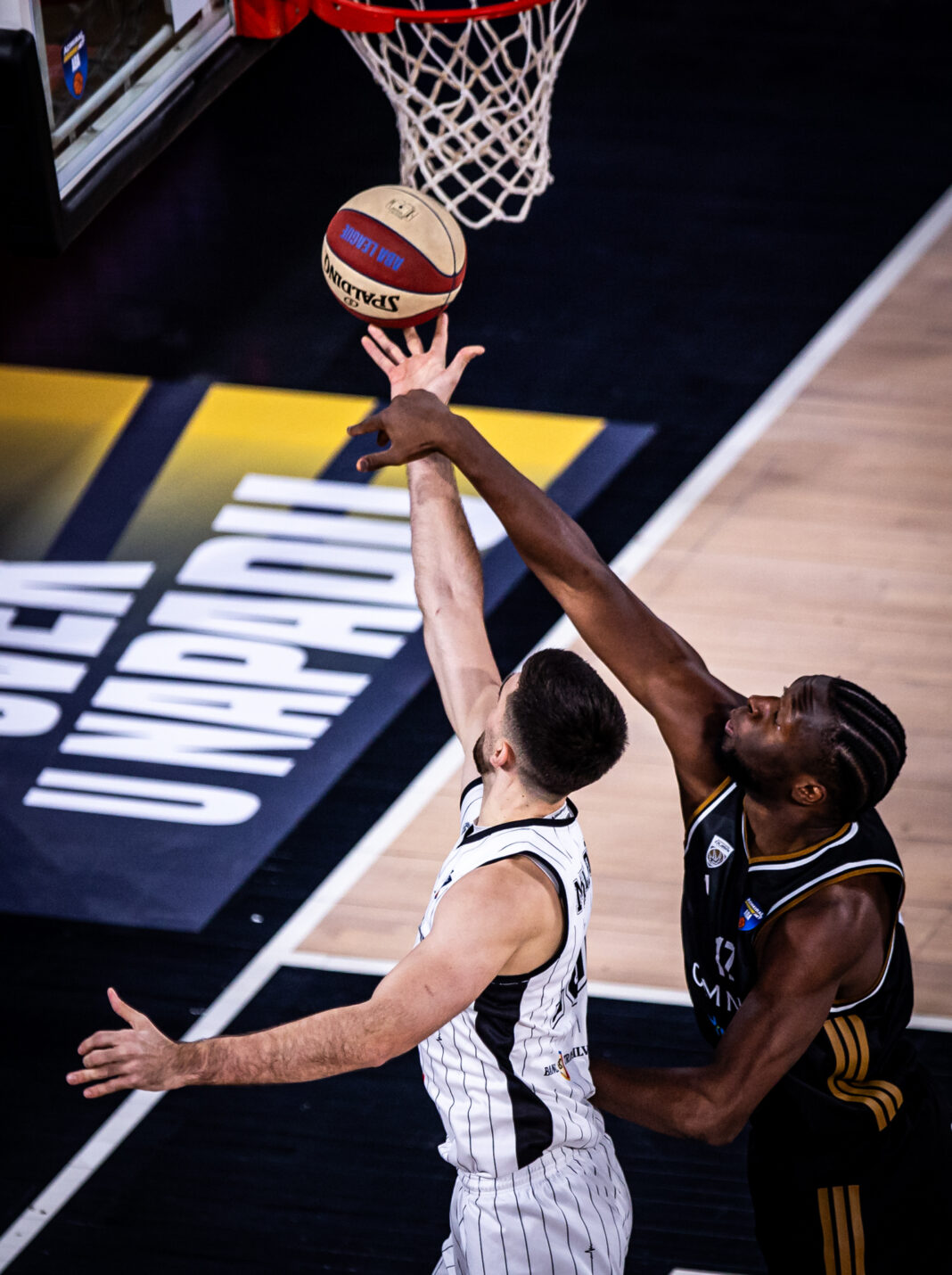 NEWS.ro: Baschet masculin: U BT Cluj pierde cu liderul Dubai Basketball, în Liga Adriatică; 10.000 de fani în BT Arena