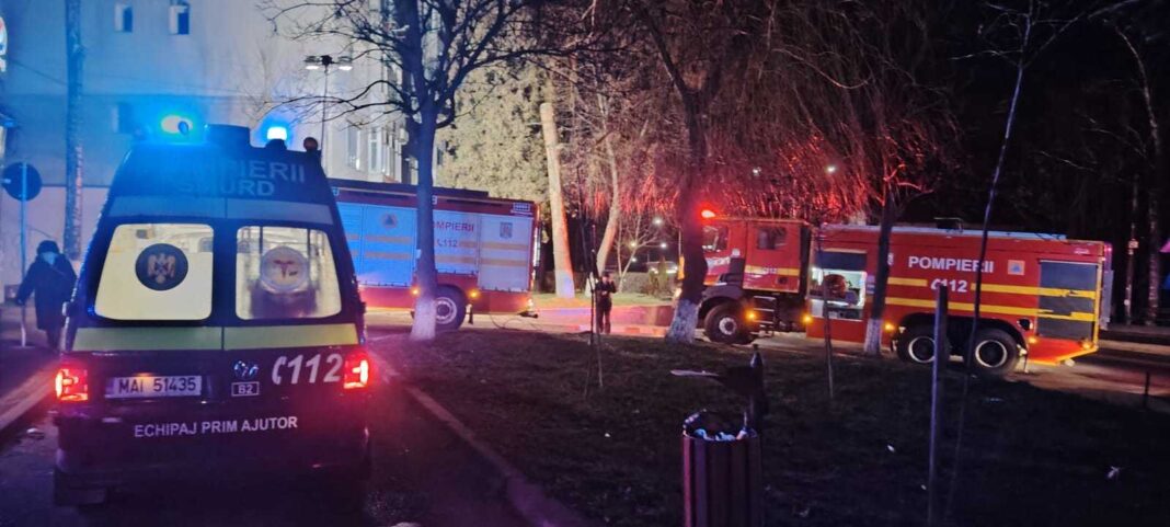 NEWS.ro: Botoşani: O femeie de 86 de ani a murit într-un incendiu care i-a cuprins gospodăria / O butelie a explodat