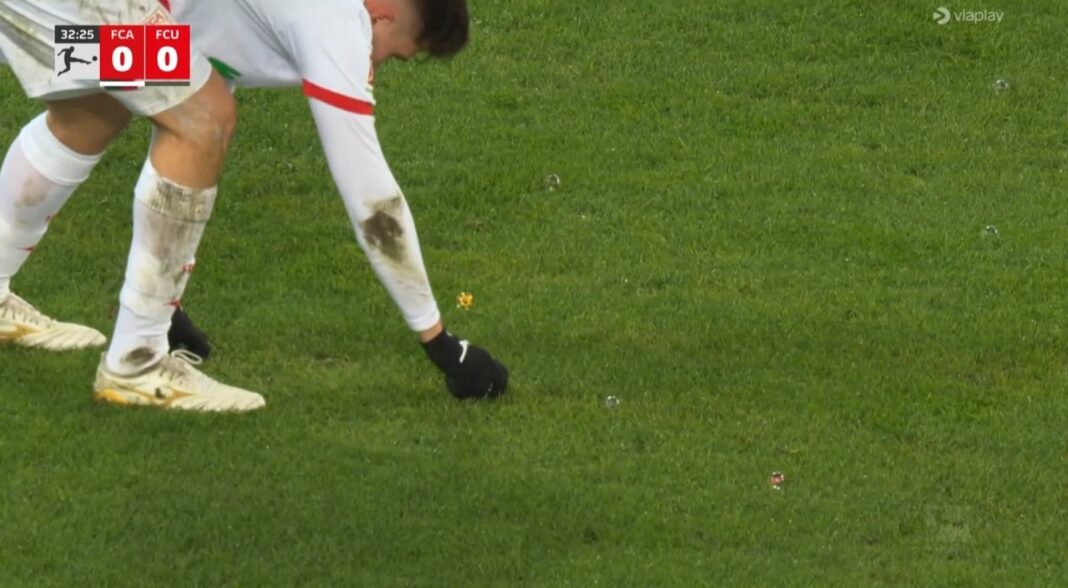 NEWS.ro: Bundesliga: Augsburg – Union Berlin, scor 1-1. Partida, întreruptă de un protest al suporterilor