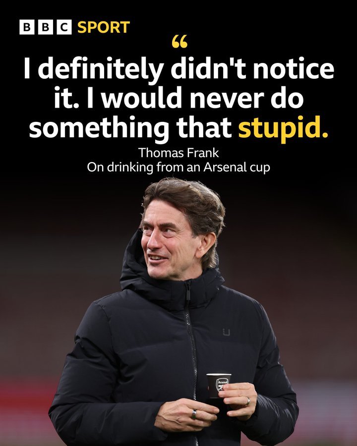 NEWS.ro: Cafea într-un pahar cu emblema clubului Arsenal, motiv de polemică în jurul antrenorului formaţiei Tottenham