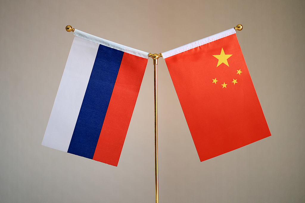 NEWS.ro: China transmite Moscovei că intenţionează să „consolideze coordonarea strategică” cu Rusia