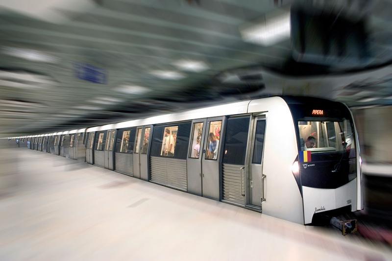 NEWS.ro: Circulaţia trenurilor de metrou, în sistem pendulă între staţiile Piaţa Sudului - Eroii Revoluţiei şi Tudor Arghezi - Piaţa Sudului, în urma unei posibile tentative de sinucidere