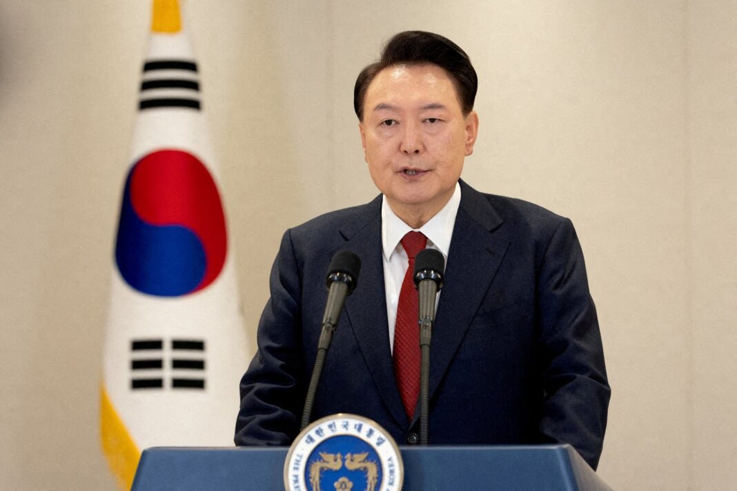 NEWS.ro: Coreea de Sud: Nou mandat de arestare împotriva fostului preşedinte Yoon Suk Yeol