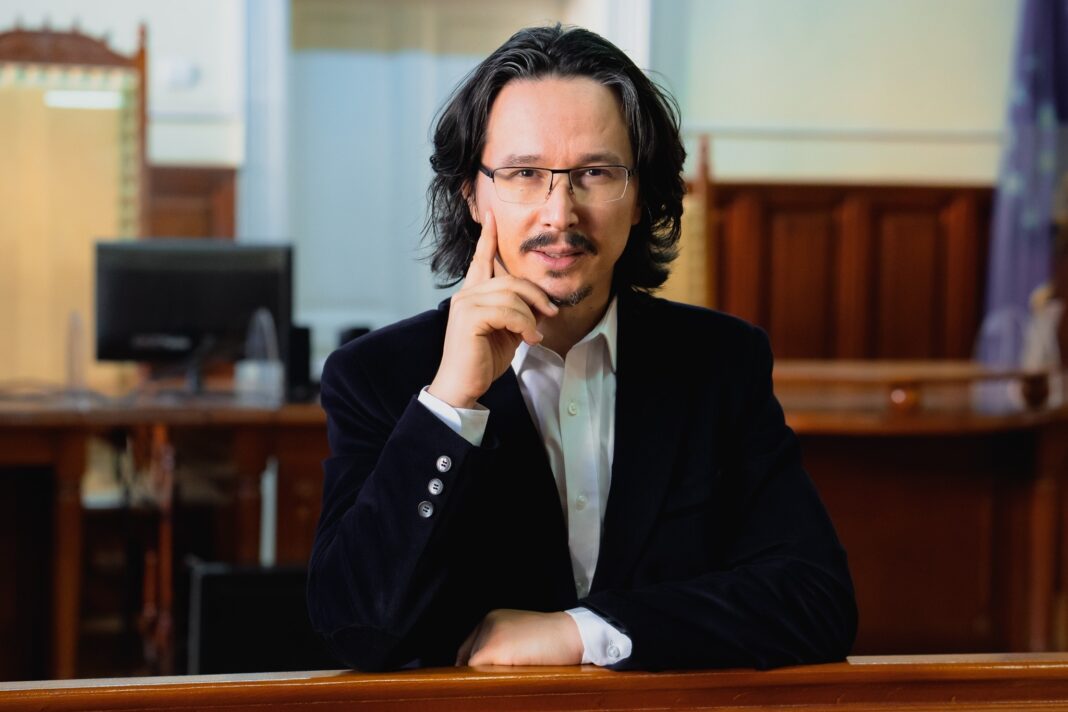 NEWS.ro: Cristi Dănileţ: Să nu trăim cu impresia că un copil sub 14 ani poate comite orice faptă şi nu există consecinţe / Există Protecţia Copilului şi Avocatul Copilului  - Incredibil cum nu avem nicio reacţie de la aceste două instituţii