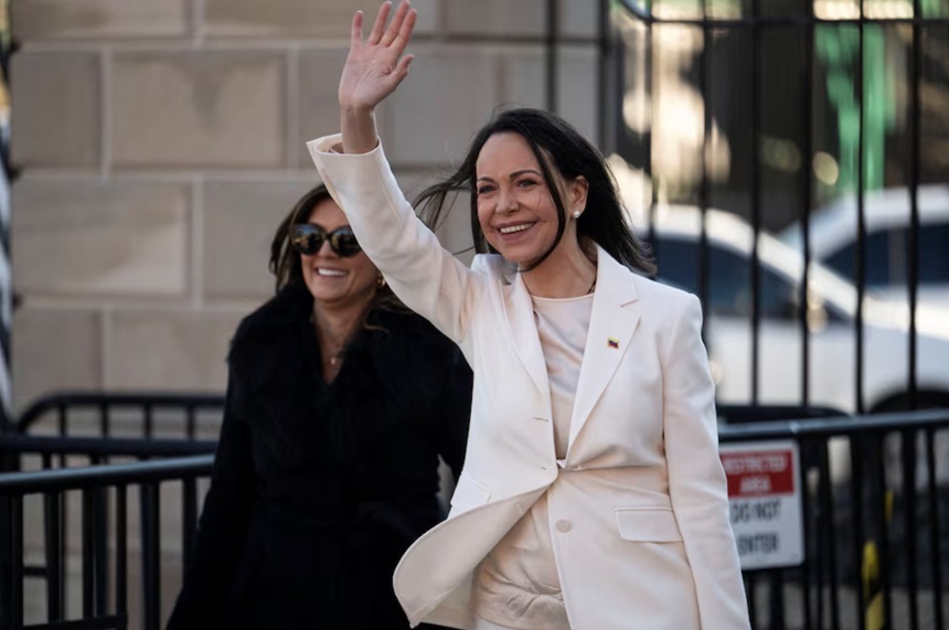 NEWS.ro: Cum a fost scoasă Maria Corina Machado din Venezuela. Operaţiunea echipei de salvare Grey Bull - VIDEO