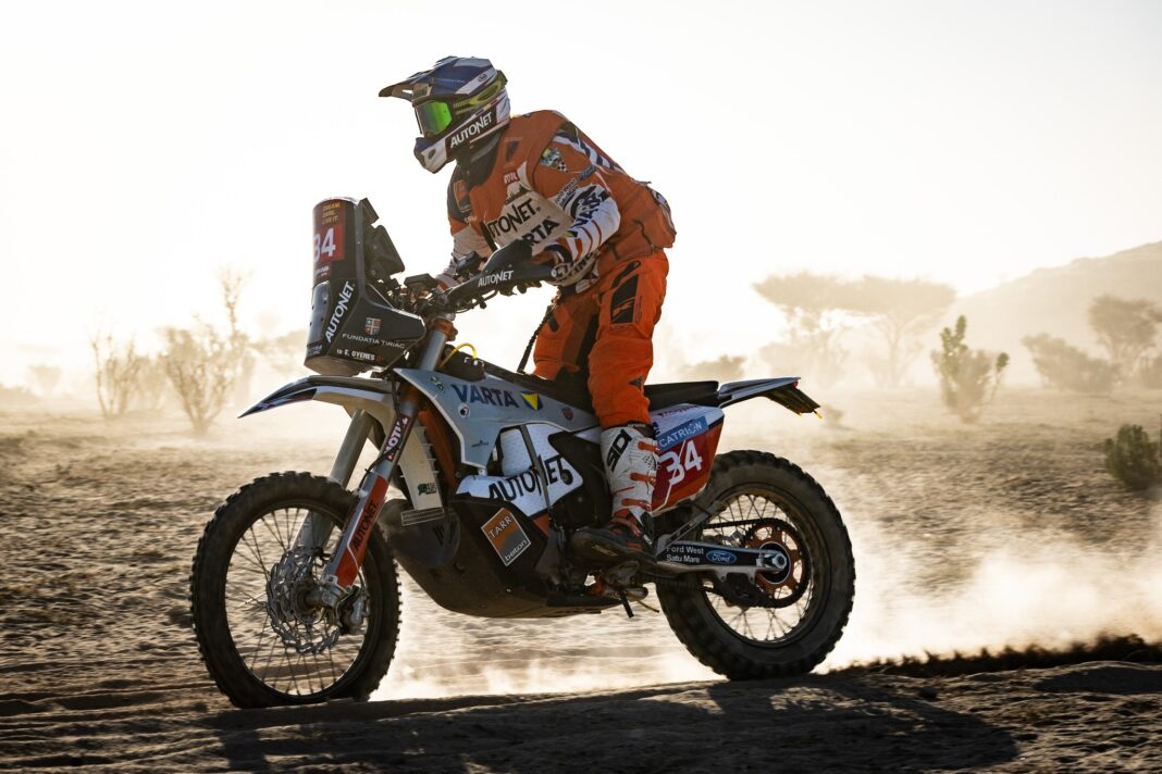 NEWS.ro: Dakar 2025: Emanuel Gyenes, locul 32 în etapa a patra la clasa moto