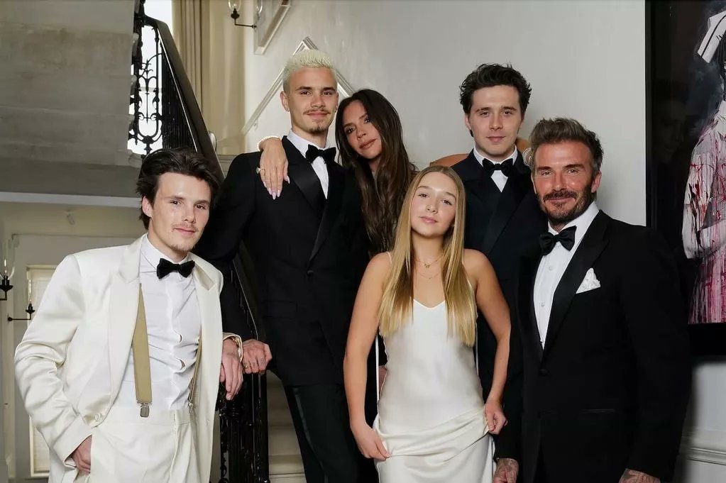 NEWS.ro: DJ-ul de la nunta lui Brooklyn Beckham vorbeşte despre dansul „ciudat” al Victoriei: Întreaga situaţie a fost foarte stânjenitoare pentru toţi cei prezenţi în sală