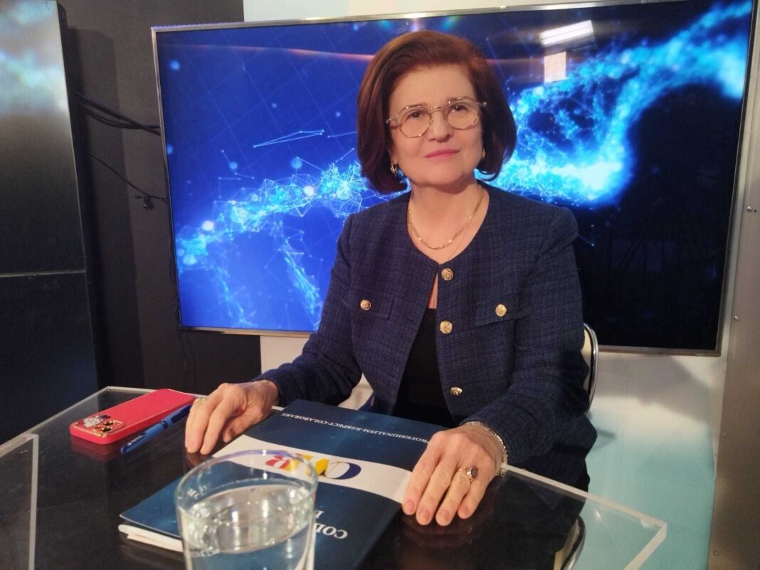 NEWS.ro: Dr. Cătălina Poiană: Există un număr mare de specialişti şi medici primari în centre universitare mari, în schimb în oraşele mici există un deficit de medici pe anumite specialităţi şi asigurarea activităţii în gărzi poate să reprezinte o problemă