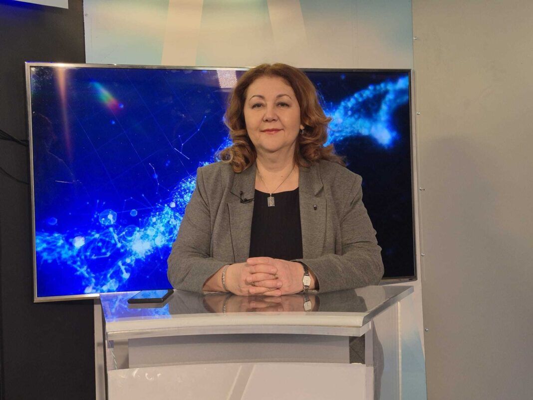 NEWS.ro: Dr. Simin Aysel Florescu: Un document a relatat despre izolarea tulpinii sălbatice de virus poliomielitic în Germania, recent. Lucrul ăsta este neplăcut pentru noi, ca medici infecţionişti, pentru că asta înseamnă că tulpina circulă în Europa