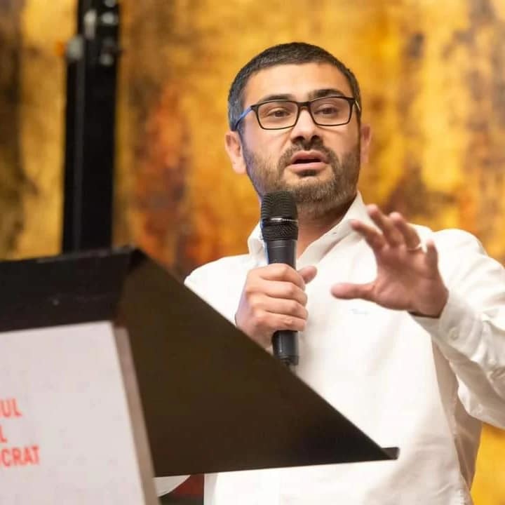 NEWS.ro: Florin Manole: În schiţa de buget pe care Ministerul Muncii o vede pentru anul 2026, se va regăsi şi o variantă în legătură cu sprijinirea pensionarilor. Voi propune două variante