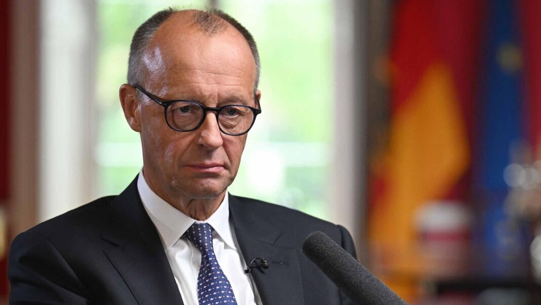 NEWS.ro: Friedrich Merz: Din întâlnirile mele cu preşedintele Trump, n-am avut niciun prilej să mă îndoiesc de sănătatea lui. În iulie va împlini 80 de ani, dar am impresia că sănătatea lui este complet bună şi este în stare să-şi îndeplinească funcţia