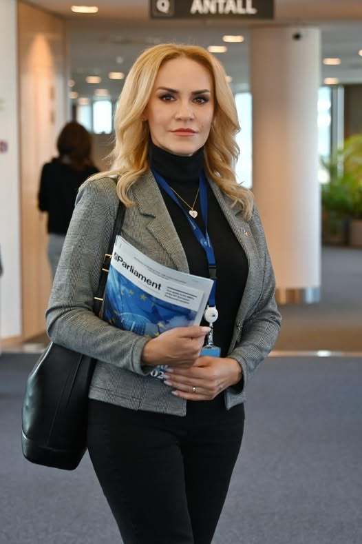 NEWS.ro: Gabriela Firea: Este falsă informaţia rostogolită de USR, dar şi de PNL, că europarlamentarii PSD au votat deja acordul Mercosur şi acum joacă teatru în faţa fermierilor / ”Ipocrizia “colegilor” din coaliţie de la USR este imensă