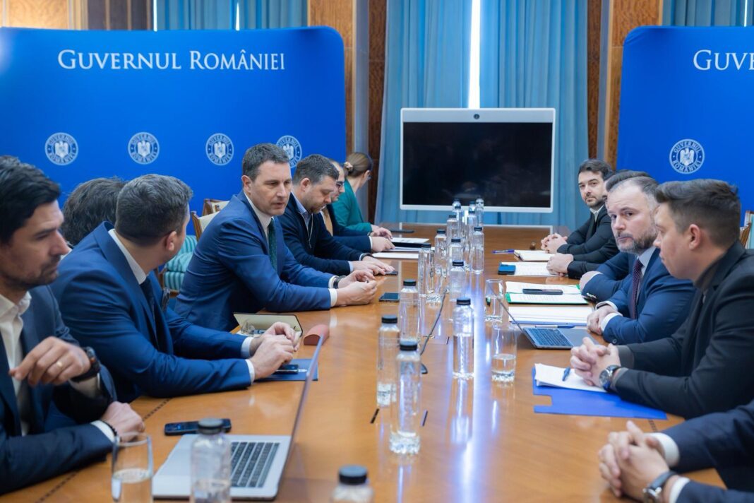 NEWS.ro: Grupul de lucru al coaliţiei, discuţii cu primarii din Capitală, despre situaţia financiară şi bugetul pe 2026 / Tanczos Barna: Căutăm soluţii pentru ca Bucureştiul să beneficieze de finanţarea necesară dezvoltării