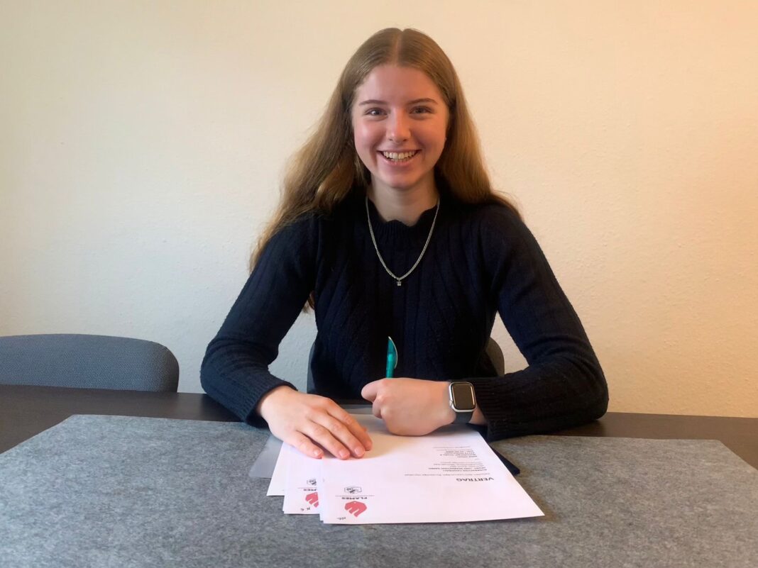 NEWS.ro: Handbal feminin: Vicecampioana mondială Nina Engel, noua jucătoare a echipei Gloria Bistriţa
