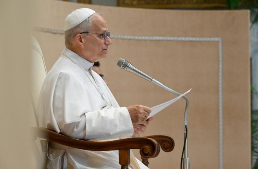 NEWS.ro: Inteligenţa artificială: Papa Leon avertizează din nou în legătură cu pericolele acestei «enorme forţe invizibile»