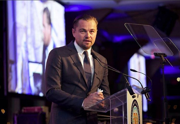 NEWS.ro: Leonardo Di Caprio a lipsit de la Palm Springs International Film Awards  din cauza intervenţiei militare a administraţiei Trump în Venezuela