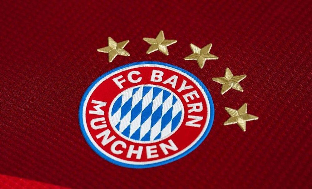 NEWS.ro: Liga Campionilor: Cu Man titular, PSV Eindhoven a fost învinsă cu 2-1 de Bayern Munchen / Echipa românului părăseşte competiţia
