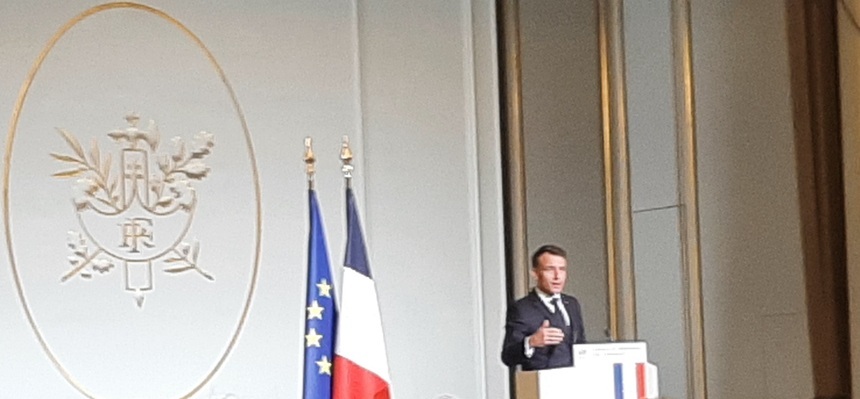 NEWS.ro: Macron acuză SUA, la Conferinţa ambasadorilor, că se ”îndepărtează treptat” de anumiţi aliaţi şi ”se eliberează de regulile internaţionale”. El denunţă o ”adevărată tentaţie de împărţire a lumii” între ”marile puteri”