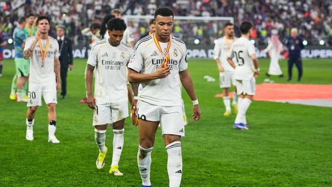 NEWS.ro: Mbappe, ţinta criticilor după finala Supercupei Spaniei. Care este motivul - VIDEO