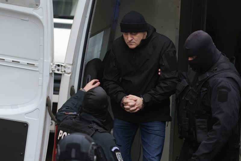 NEWS.ro: Mercenarul Horaţiu Potra, aflat în arest preventiv, a făcut plângere împotriva Penitenciarului Rahova la Judecătoria Sectorului 5/ Termenul de judecată a fost stabilit pentru 25 februarie