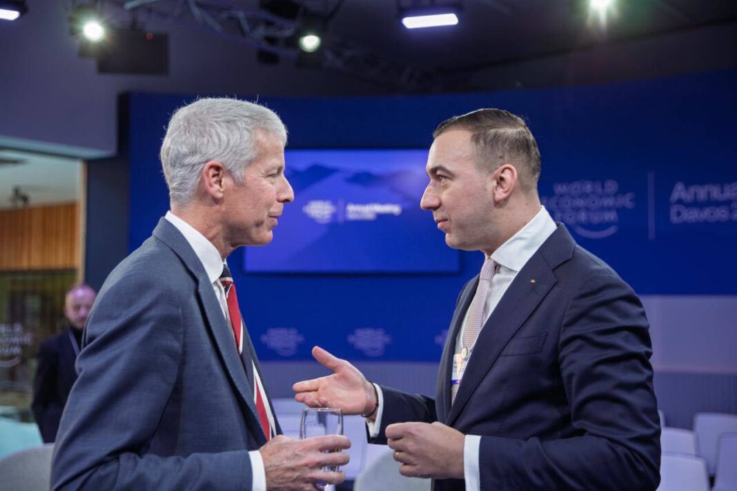 NEWS.ro: Ministrul Bogdan Ivan, discuţii cu Chris Wright, Secretarul Energiei al SUA, despre proiectele mari din energie şi finanţările care trebuie să accelereze dezvoltarea lor: România are proiecte, are stabilitate şi are potenţialul de a livra energie