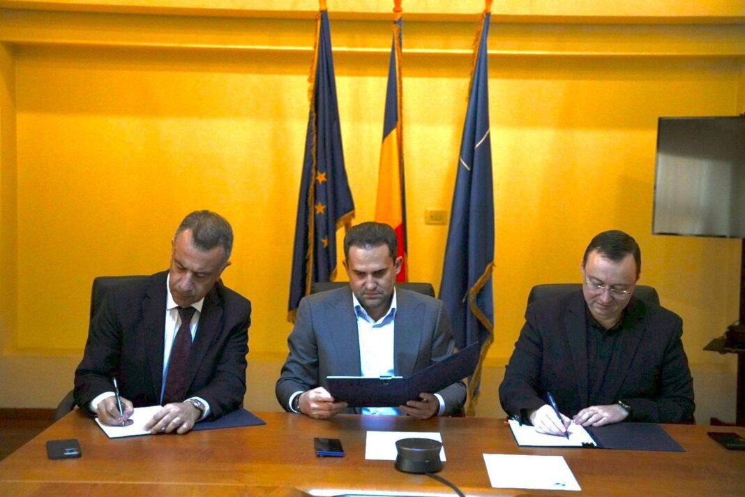 NEWS.ro: Ministrul Transporturilor: CNAIR a semnat contractul pentru construcţia lotului 3 al Drumului Expres Arad-Oradea, cu firma turcească NUROL / Valoarea contractului este de 2,8 miliarde lei