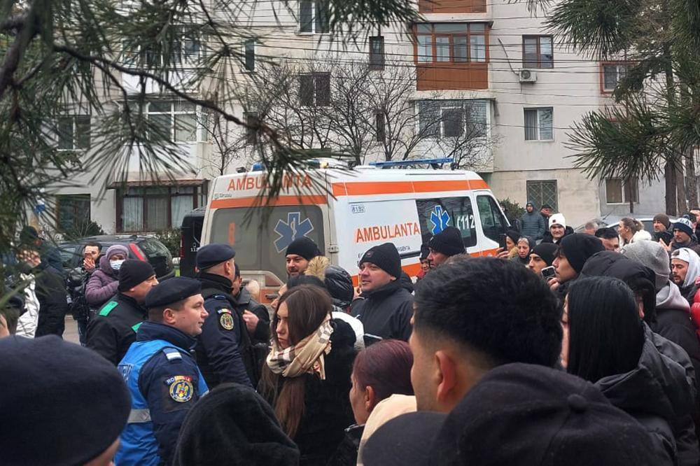 NEWS.ro: Necropsia în cazul tânărului de 25 de ani mort la spital înainte să fie operat după un accident rutier a fost amânată cu o zi, la cererea familiei