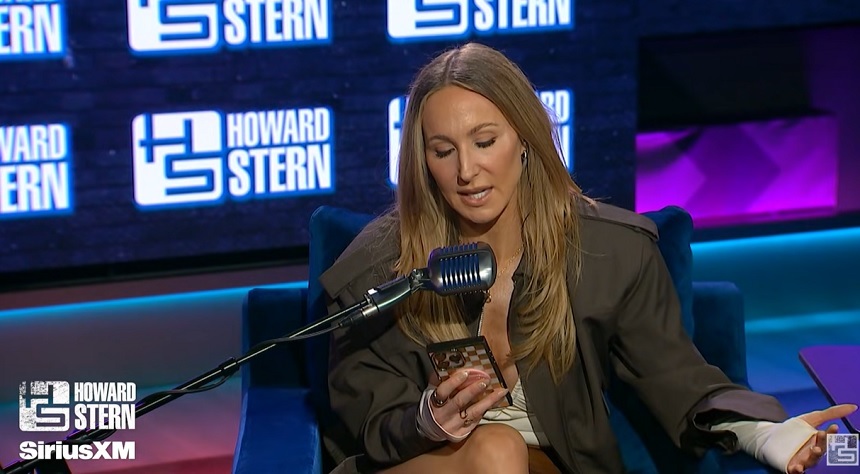 NEWS.ro: Nikki Glaser a dezvăluit ce glume a eliminat despre ICE şi Trump de la Globurile de Aur, evitând politica pentru că „este greu să găseşti tonul potrivit”/ VIDEO