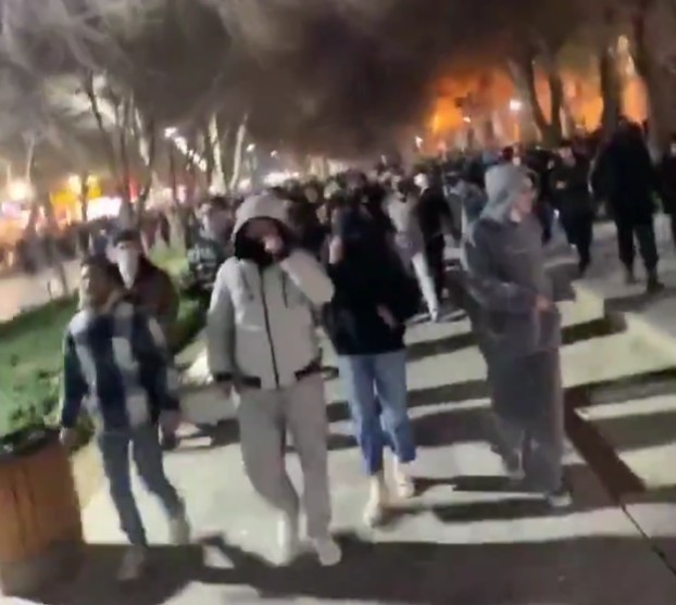 NEWS.ro: O organizaţie neguvernamentală confirmă moartea a aproape 6.000 de persoane în timpul manifestaţiilor din Iran