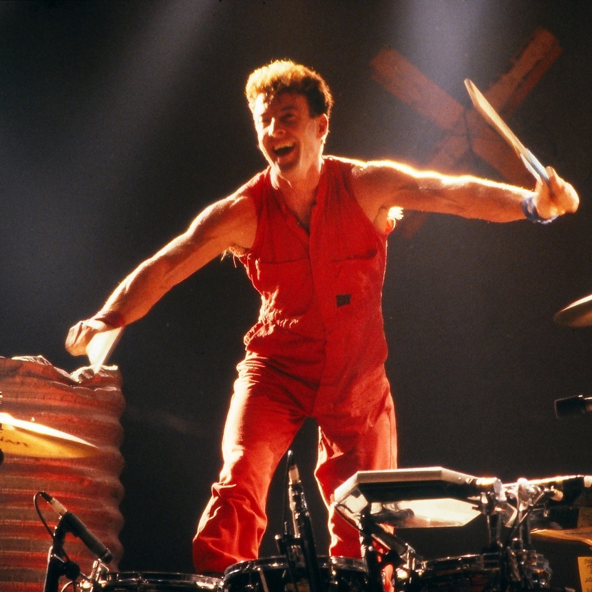 NEWS.ro: Rob Hirst, baterist şi cofondator al trupei Midnight Oil, a murit