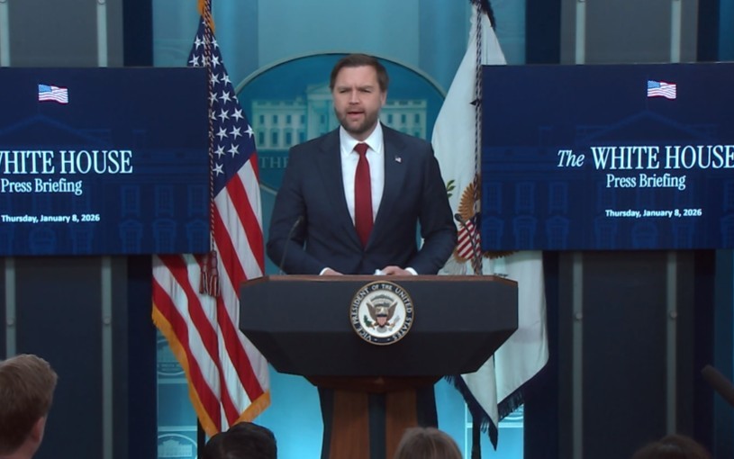 NEWS.ro: Senatul SUA blochează la limită rezoluţia menită să blocheze alte intervenţii ale lui Trump în Venezuela fără consultarea Congresului. A fost nevoie de votul vicepreşedintelui JD Vance pentru a înclina balanţa