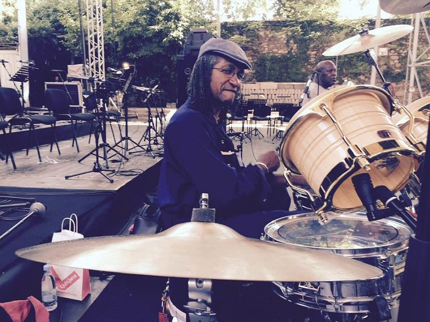 NEWS.ro: Sly Dunbar, legenda jamaicană a bateriei, a murit