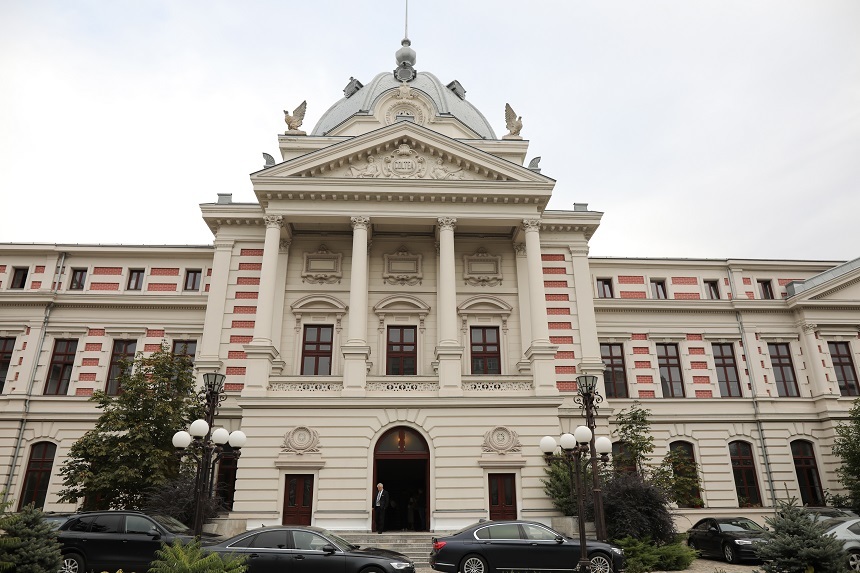 NEWS.ro: Spitalele de importanţă strategică - Managerul Spitalului Colţea: Nu dorim declasificarea spitalului. Aceasta ar induce o lipsă de bugetare pentru pacientul oncologic / Cerem modificarea criteriilor pentru spitalele de importanţă strategică