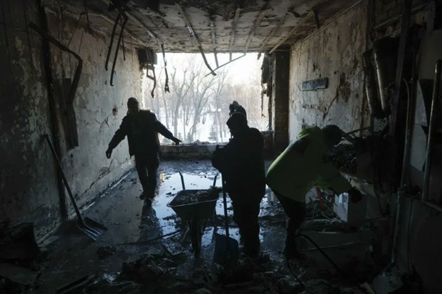 NEWS.ro: SUA denunţă, în Consiliul de Securitate, o ”escaladare periculoasă şi inexplicabilă” rusă, prin atacul cu racheta Oreşnik în Ucraina, la frontiera cu Polonia şi NATO. Moscova anunţă că a vizat o fabrică aeronautică la Liov