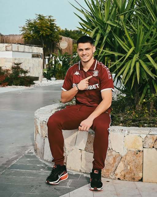 NEWS.ro: Superliga: Daniel Paraschiv va juca la Rapid