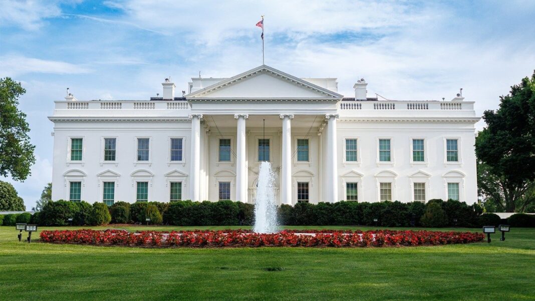 NEWS.ro: Trei cardinali catolici din SUA pun sub semnul întrebării moralitatea politicii externe americane