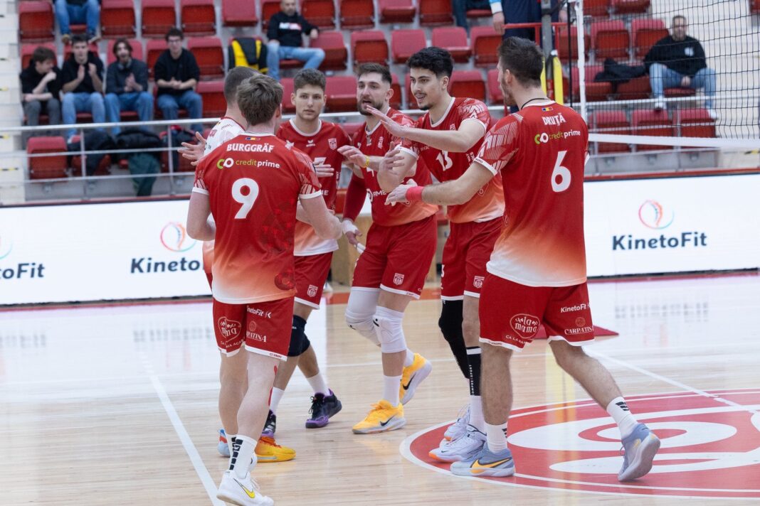 NEWS.ro: Volei masculin: Dinamo Bucureşti – Poitiers, scor 3-0, în turul optimilor CEV Cup