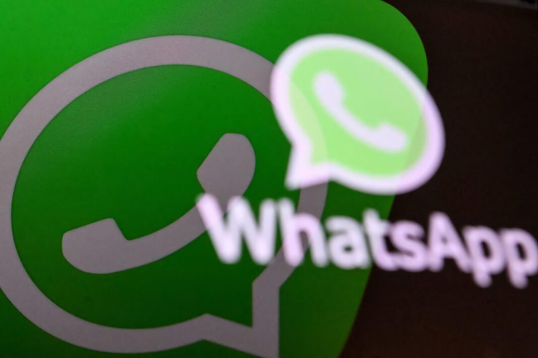 NEWS.ro: WhatsApp va taxa chatboţii de inteligenţă artificială ai altor companii