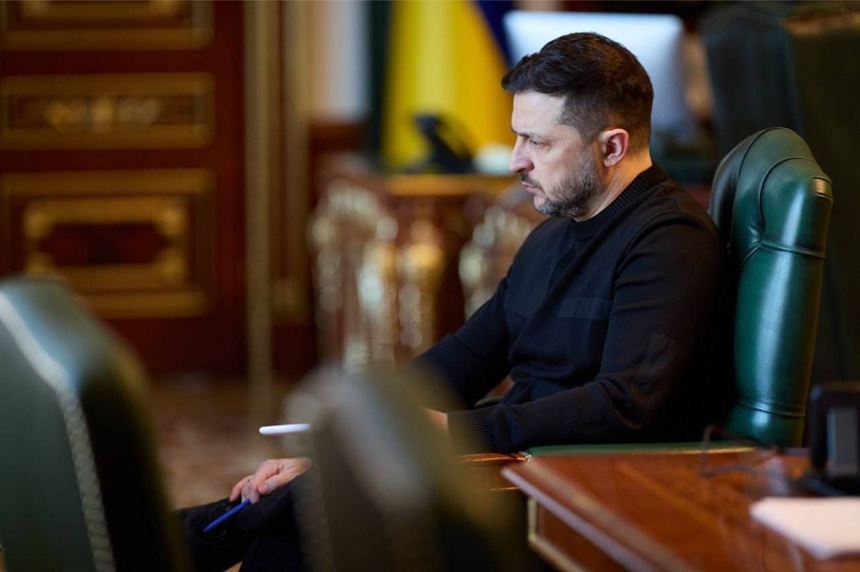 NEWS.ro: Zelenski nu-şi imaginează să facă parte din ”Consiliul Păcii” lui Trump, dacă Rusia face parte din el. El nu s-a dus la Forumul Economic Mondial de la Davos, dar anunţă că se va duce numai pentru a semna un acord cu SUA privind garanţii de securitate