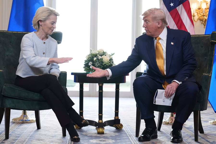 Nu pentru „eșecul Groenlanda” era atât de supărat Trump. Și avea dreptate: Marele Joc se face în altă parte