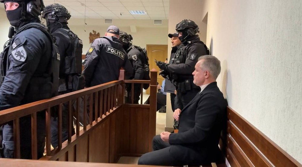 Oligarhul basarabean Vladimir Plahotniuc, prins cu mai multe acte de identitate false, vizat într-un nou dosar