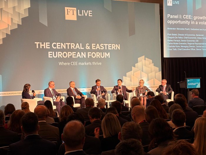 Omer Tetik, CEO Banca Transilvania, la forumul CEE de la Viena alături de FMI, BERD şi BEI: Sectorul bancar din România este în cea mai bună formă din istorie. Cu toate provocările pe care le avem, România oferă stabilitate şi randamente atractive pentru pieţele emergente, iar băncile au apetit pentru finanţarea economiei